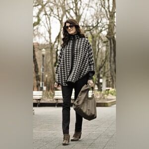 Pendleton | Black White Houndstooth‎ Wool Cape | Petite M/L